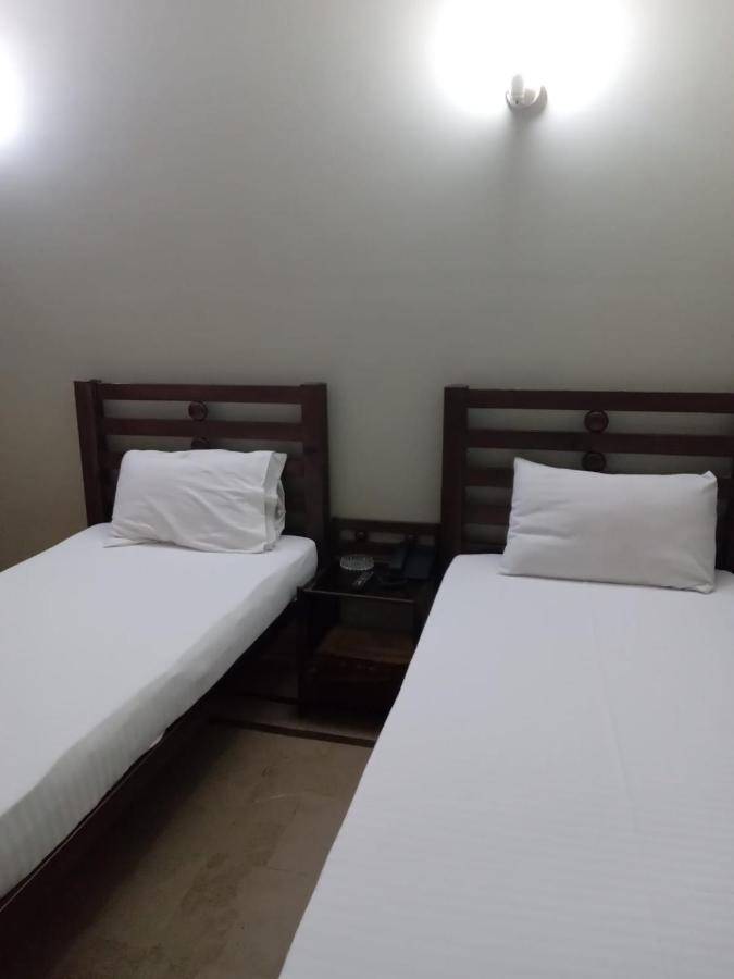 New Hotel Chilton Karachi Eksteriør billede