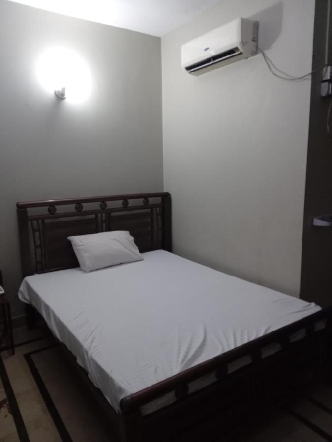 New Hotel Chilton Karachi Eksteriør billede